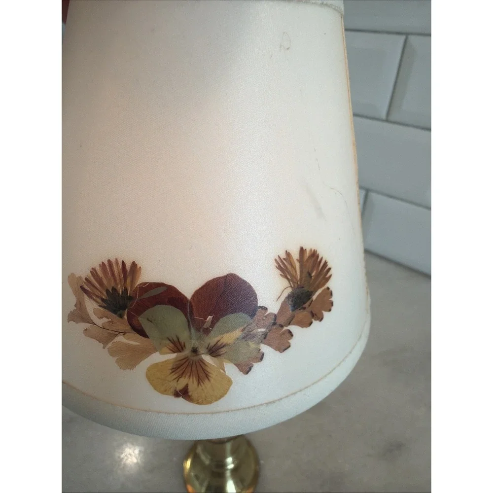 Vintage Adorable Brass Candlestick Light With Dry Flower Lamp Shade